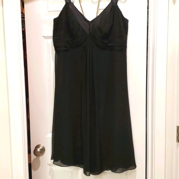 Gorgeous A line black dress - Picture 5 of 9